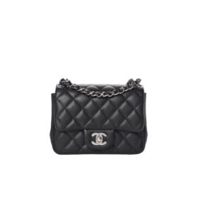 [프리미엄/해외배송]샤넬 클래식 쁘띠삭 플랩 백(블랙/은장/캐비어)