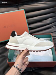 [국내배송]로로피아나 위크엔드 워크 스니커즈