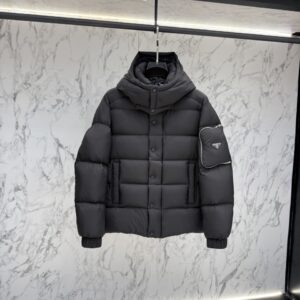 [국내배송]프라다 포켓로고 구스다운 후드 패딩