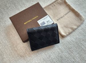 [국내배송]보테가베네타 미듐짜임 명함&카드지갑 1527-98(최상급)