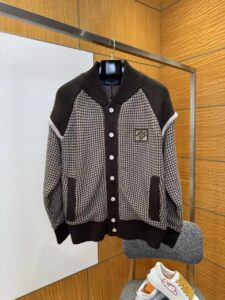 [국내배송]루이비통 86206 니트 코튼 자카드 봄버 자켓