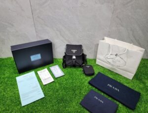 [국내배송]프라다 리나일론 사피아노 숄더백