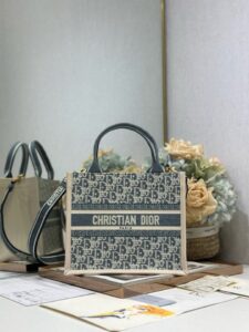 [국내배송]디올 북토트 블루라떼 스몰