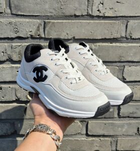 [국내배송]샤넬 여성 스니커즈 메쉬 스웨이드