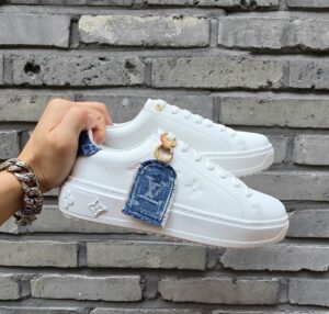 [국내배송]루이비통 LV 리믹스 타임아웃 스니커즈