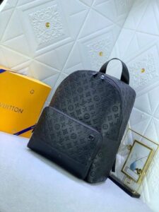 [국내배송]루이비통 25FW 불박 백팩