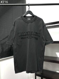 [국내배송]발렌시아가 아플리케 자수 워싱 티셔츠