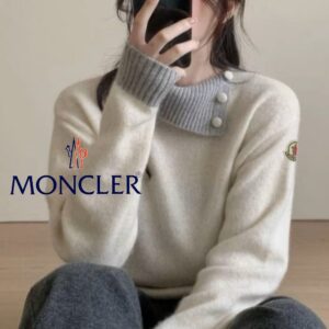 [국내배송]몽클레어 언발넥 버튼 니트