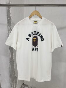 [국내배송]베이프 로고 티셔츠