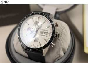 [국내배송]태그호이어 [TAG Heuer] 수입고급 태그호이어 까레라 칼리버16 화이트다이얼