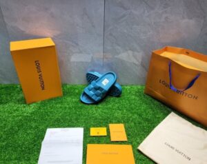 [국내배송]루이비통 24SS 워터프론트 뮬