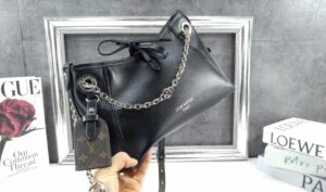 [국내배송]루이비통 캐리올 바이브 BB