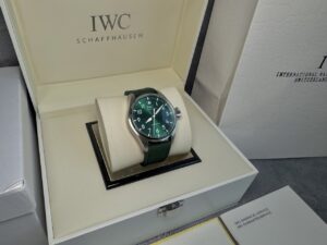 [국내배송]iwc 빅 파일럿 워치 43mm 레이싱그린