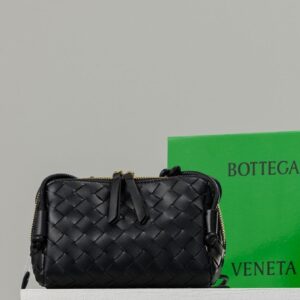 [국내배송]보테가베네타 [BOTTEGA VENETA] 수입프리미엄급 인트레치아토 콘서트 파우치