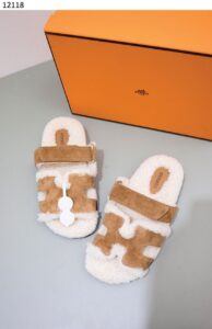 [국내배송]에르메스 [HERMES] 시프레 시어링 샌들