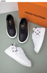 [국내배송]루이비통 LV 모노그램 리볼리 스니커즈