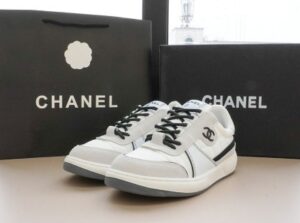 [국내배송]샤넬 패브릭 스웨이드 카프스킨 스니커즈 화이트앤그레이