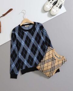 [국내배송]버버리 [ B*RBERRY ] 수입 모헤어 블렌드 스웨터