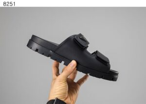 [국내배송]프라다 [PR*ADA] 수입프리미엄급 남성 플립플랍 조리 슬리퍼