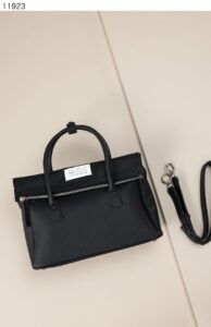 [국내배송]메종마르지엘라 5AC 미디엄 가죽 토트