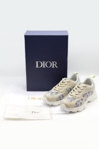 [국내배송]디올 바이브 샴브레이 오블리크 레더 스웨이드 스니커즈 블루