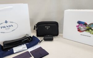 [국내배송]프라다 리나일론 및 사피아노 가죽 숄더백(최상위버젼) 2VH172A