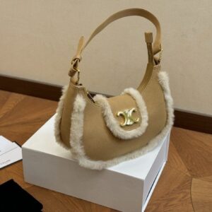 [국내배송]셀린느 24FW 시어링 아바 호보백