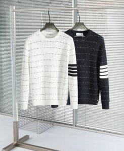 [국내배송]톰브라운 신상 사선 스티치 양모 라운드 수입 최상급 커스텀