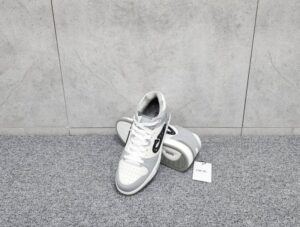 [국내배송]디올 B57 미드탑 스니커즈