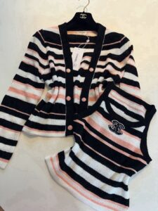 [국내배송]샤넬 삼색 단가라 나시 가디건 세트