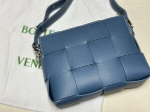 [국내배송]보테가 베네타 숄더백