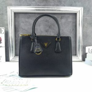 [국내배송]프라다 갤러리아 사피아노 가죽 백 블랙 1BA896 NZV F0002