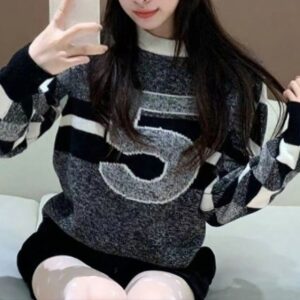 [국내배송]샤넬 5로고 라운드 니트