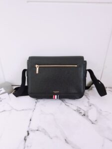 [국내배송]톰브라운 크로스백