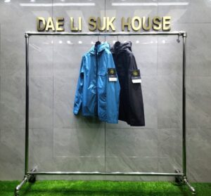 [국내배송]스톤아일랜드 멤브라나 3L TC 후드재킷