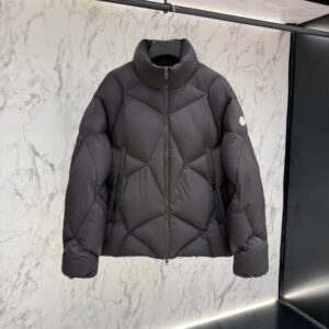 [국내배송]몽클레어 구스다운 바르다르 숏 다운재킷 패딩