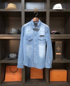 [국내배송]미우미우 시그니쳐 워싱 연청데님셔츠