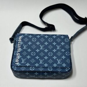 [국내배송]루이비통 디스트릭트 PM (M23785) 크로스&숄더백