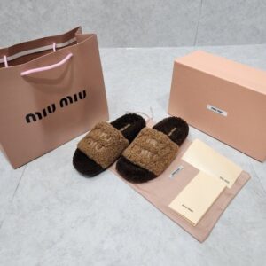 [국내배송]미우미우 뮬 양모 방한 슬리퍼 (최상위버전)