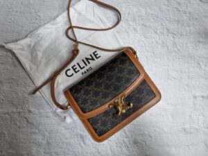 [국내배송]셀린느 틴 트리옹프 탄