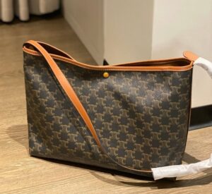 [국내배송]셀린느 트리오페 소프트 쇼퍼백