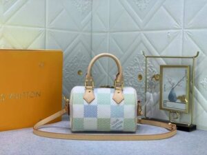 [국내배송]루이비통 빅아주르 미니 반둘리에