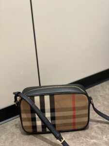 [국내배송]버버리 크로스백