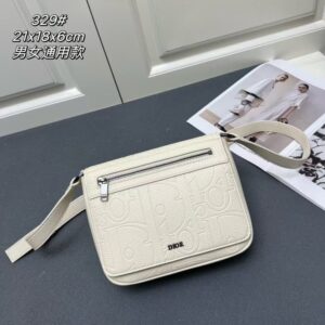 [국내배송]디올 플랩 메신져 백