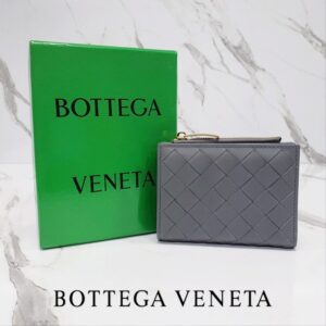 [국내배송]보테가 베네타 인트레치아토 폴더형 반지갑