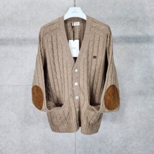 [국내배송]셀린느 캐시미어 트리옹프 로고 케이블 가디건