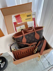 [국내배송]루이비통 네버풀 반둘리에