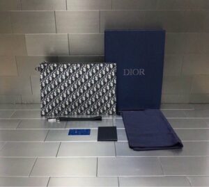 [국내배송]디올 DIOR HOMME Oblique 자카드 클러치