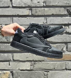 [국내배송]조던1 X 트레비스스캇 블랙 팬텀