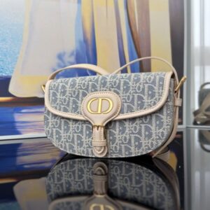 [국내배송]디올 이스트웨스트 블루 오블리크 바비백